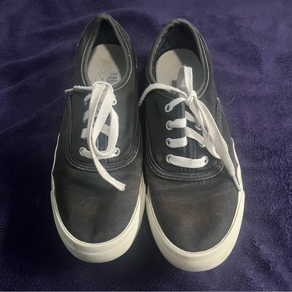pro-keds in women’s size 6